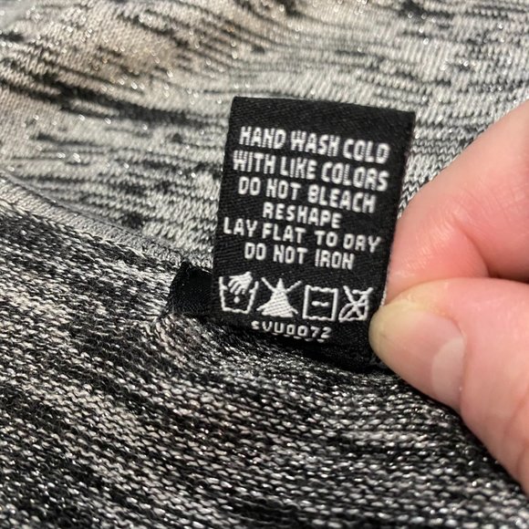 ROAM New York Silver Metallic Sweater Size 1X - Picture 7 of 8